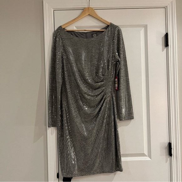 NWT Vince Camuto Silver Metallic Dress Sz 14 - Picture 2 of 9